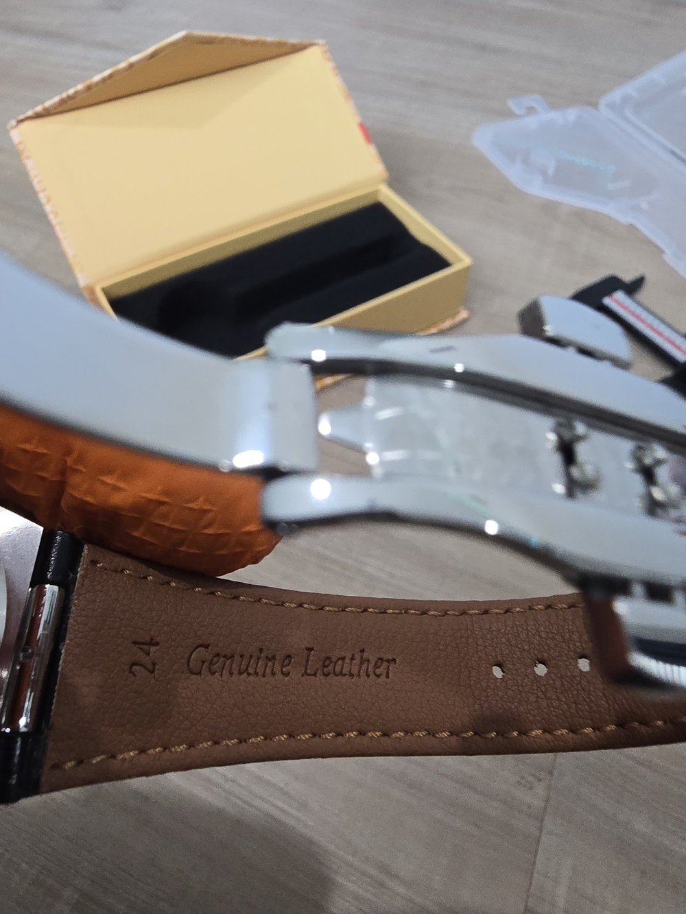 Men’s Black Leather Strap Authomatic Watch - Picture 7 of 10